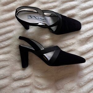 Nina Black Pointed Toe Slingback Velvet Pumps